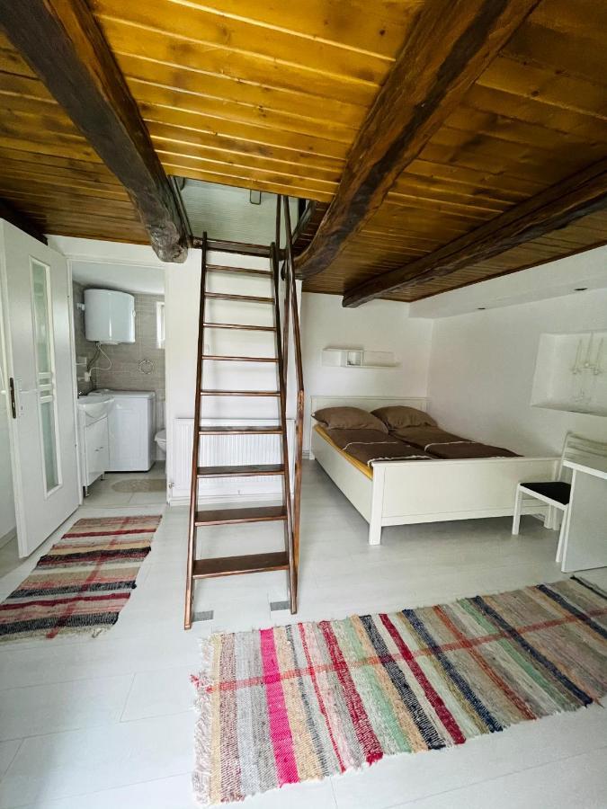 Casa De Sub Deal Densus Exteriör bild
